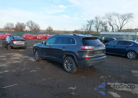 2019 Jeep Cherokee Latitude Plus 4X4 from USA, damaged, VIN 1C4PJMLB5KD194553